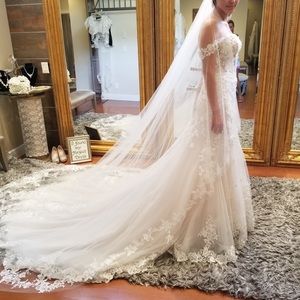 Essence of Australia cathedral veil